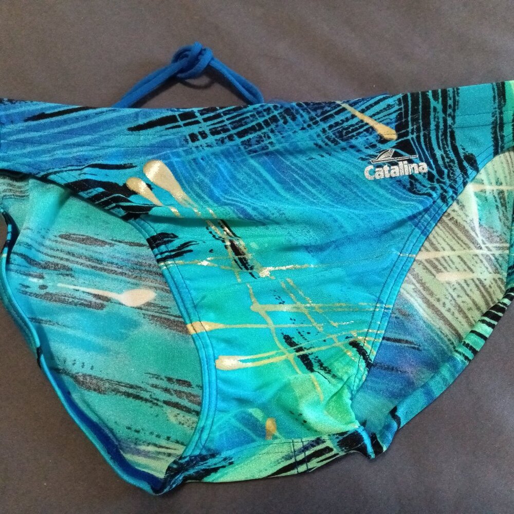 VINTAGE 1" SIDES CATALINA SWIM BRIEF, BLUE DESIGN, ASIAN SIZE "M" (Pre-Owned)